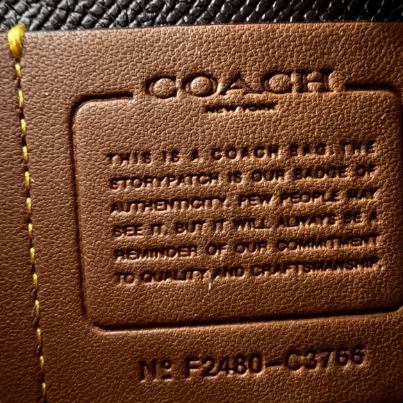 Coach Willow Pebble Leather Bucket Bag (Chalk/Brass) - Picture 9 of 9